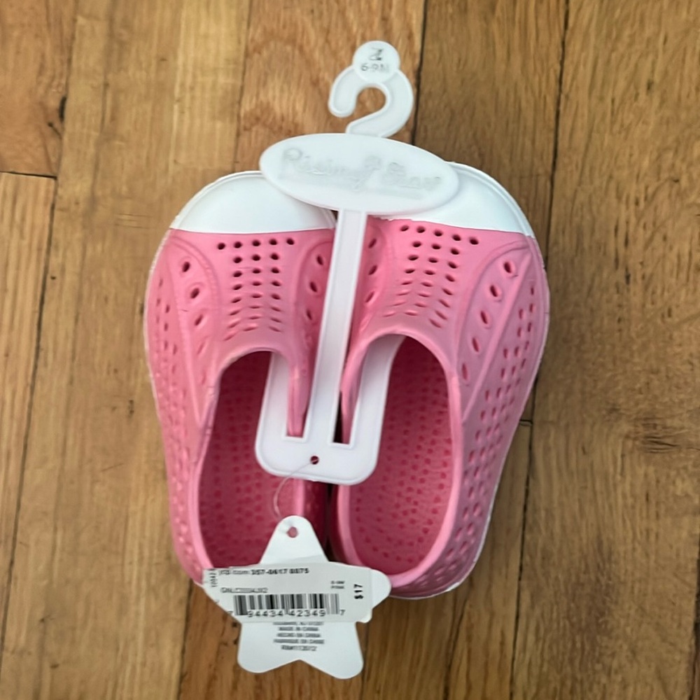 Rising Star pink Sandals size 2T 6-9m